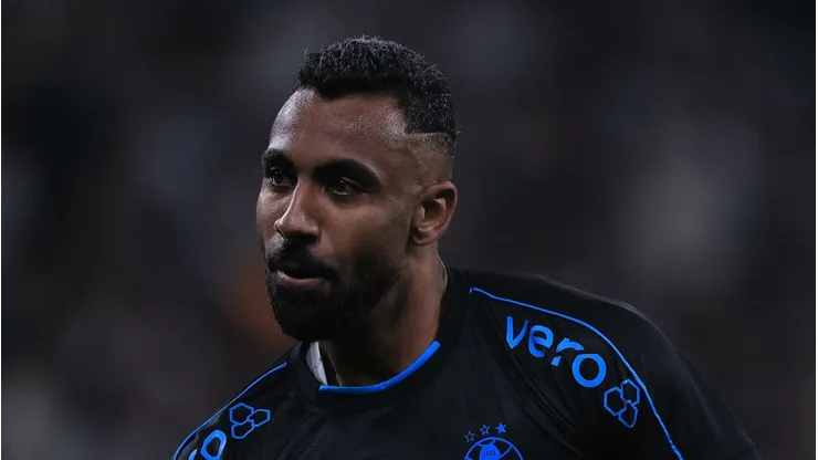 Galdino está de saída do Grêmio.