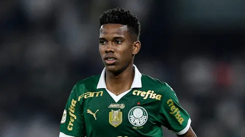 Estêvão vira assunto no Palmeiras.