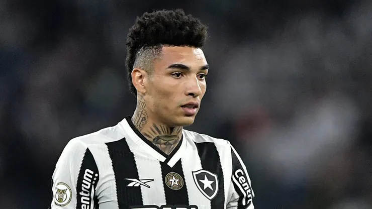 Igor Jesus pode ser titular pelo Botafogo.