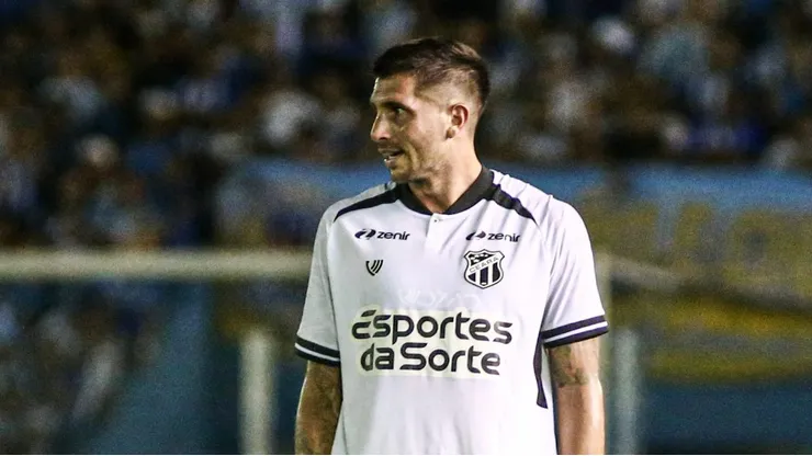 Lucas Mugni jogador do Ceara durante partida contra o Paysandu no estadio Curuzu pelo campeonato Brasileiro B 2024. Foto: Marcos Junior/AGIF