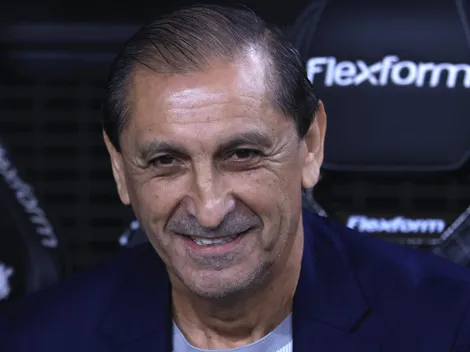 Com atletas suspensos, Ramón Díaz fará mudança no time titular do Corinthians