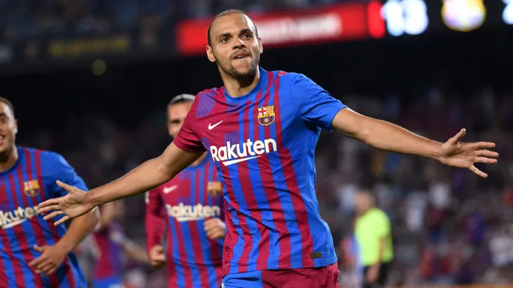 Grêmio fecha contratação de atacante ex-Barcelona (Photo by Alex Caparros/Getty Images)