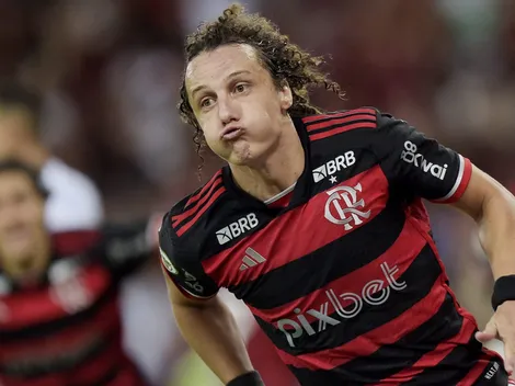 David Luiz é "tietado" por Bolasie após virada do Flamengo