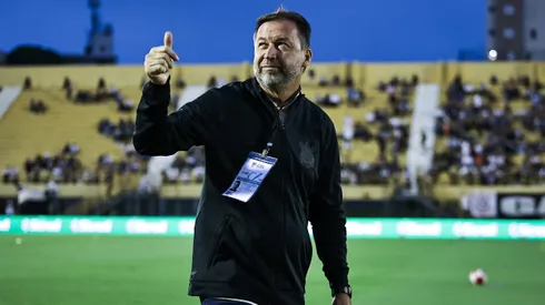 Presidente Augusto Melo no estadio Primeiro de Maio antes da partida entre Sao Bernardo e Corinthians pelo campeonato Paulista 2024
