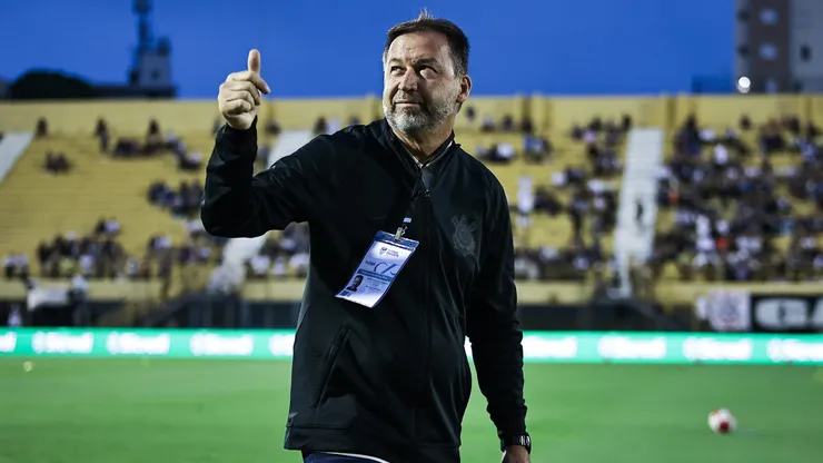 Presidente Augusto Melo no estadio Primeiro de Maio antes da partida entre Sao Bernardo e Corinthians pelo campeonato Paulista 2024