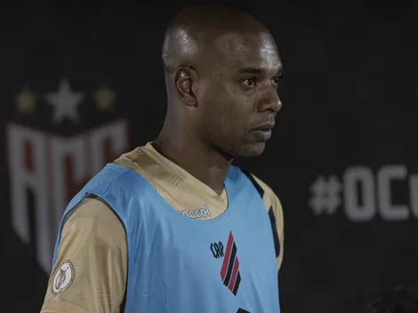Fernandinho perde novo pênalti no Athletico-PR e deixa recado para torcida