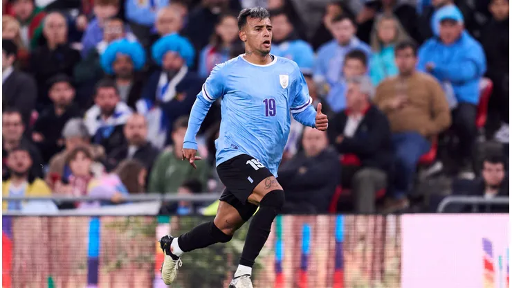 Luciano Rodríguez durante compromisso com a Seleção do Uruguai.