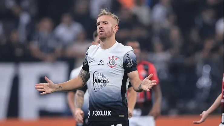 Pedro Henrique jogador do Corinthians durante partida contra o Vitoria no estadio Arena Corinthians pelo campeonato Brasileiro A 2024.
