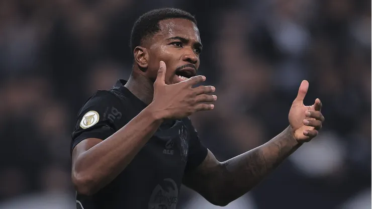 Cacá tem contrato até dezembro com o Corinthians.