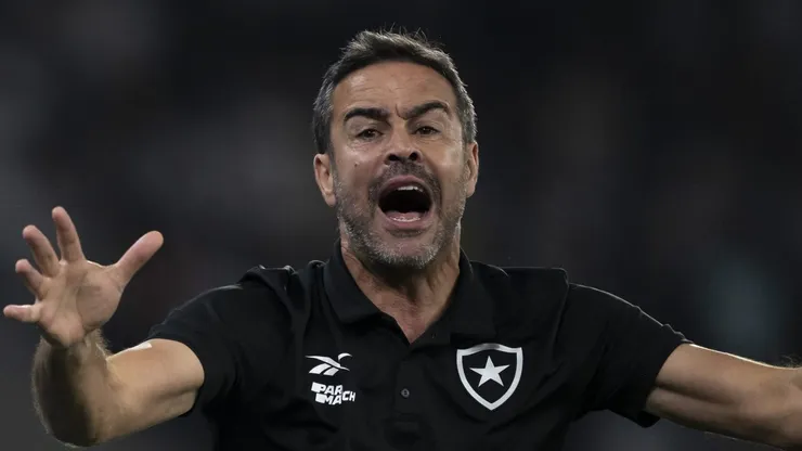 Artur Jorge vira assunto no Botafogo.