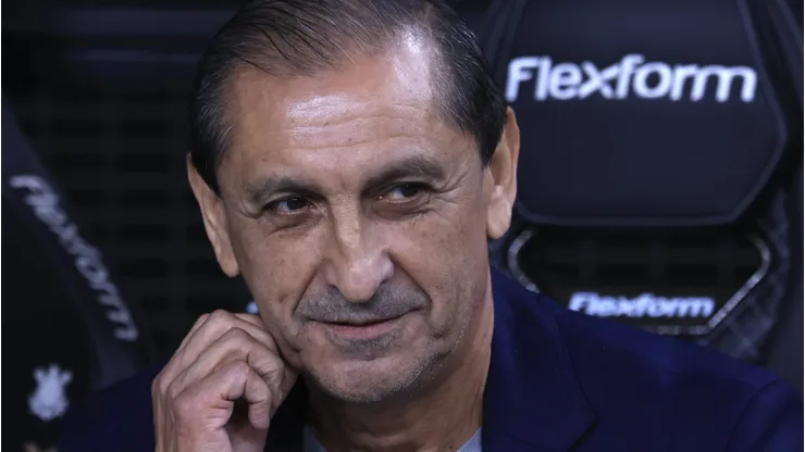 Ramón Díaz, treinador do Corinthians.