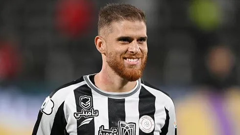 Gustavo Cuellar, alvo do Grêmio, atuando no Al Shabab