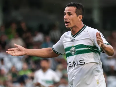 Em busca de um parceiro de ataque para Damião, Coritiba toma decisão sobre uruguaio