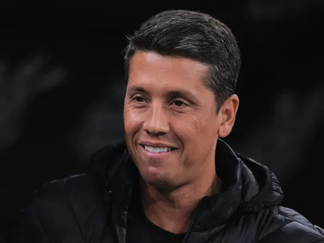 Carpini 'pula de alegria' e Vitória acerta contratação de reforço