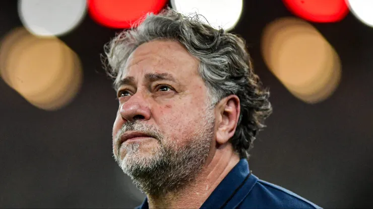 Julio Casares presidente do São Paulo antes da partida contra o Flamengo no estadio Maracana pelo campeonato Brasileiro A 2024.