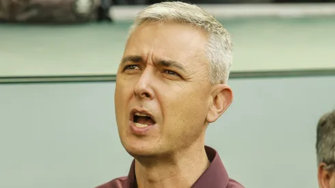 Tiago Nunes tecnico do Athletico-PR durante partida contra o Flamengo no estadio Arena da Baixada pelo campeonato Brasileiro A 2019. Treinador falou sobre reforço do Imortal