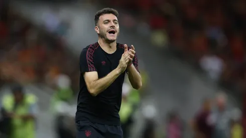 Mariano Soso tecnico do Sport, durante a partida contra o Nautico na Arena de Pernambuco, valida pela Final do campeonato pernambucano 2024, neste sabado (5)
