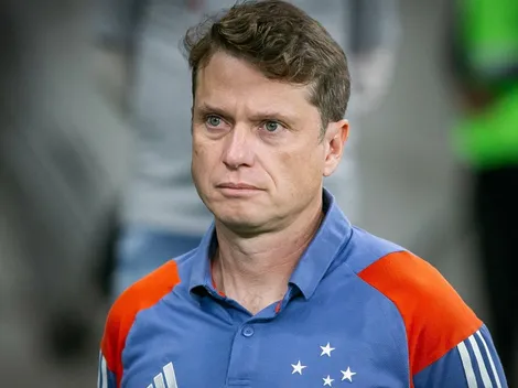 Cruzeiro surpreende e negocia meio-campista com SAF brasileira