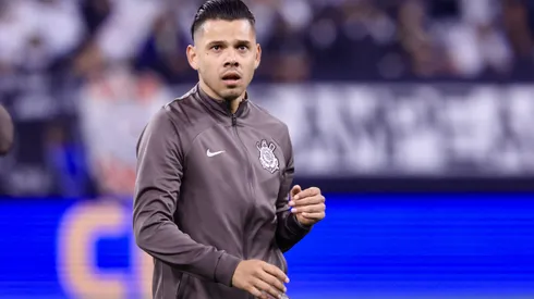 Romero durante aquecimento antes do confronto contra o Botafogo no Brasileirão 2024.