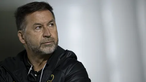 Augusto Melo presidente do Corinthians em partida contra o Vasco no Brasileirão (Imagem: Jorge Rodrigues/AGIF)