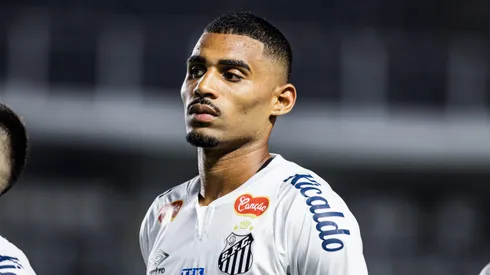 Joaquim durante confronto contra o Guarani na Série B 2024.
