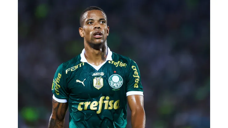Caio Paulista durante confronto contra o Santo André no Campeonato Paulista 2024.
