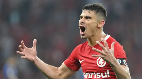 Jogador Alex do Internacional na COPA DO BRASIL 2016 no Beira Rio . Foto: Ricardo Rimoli/AGIF