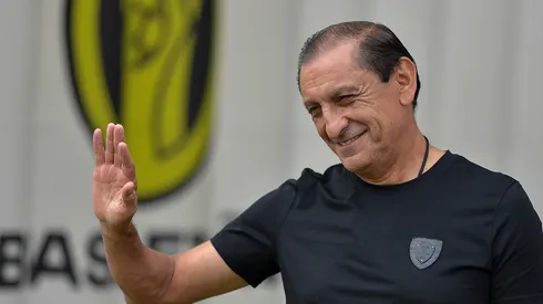 Ramón Díaz chega para assumir o comando técnico do Corinthians - foto: Thiago Ribeiro/AGIF