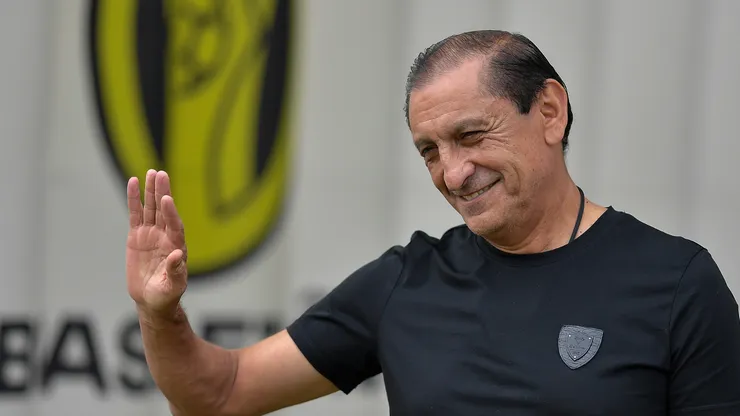 Ramón Díaz chega para assumir o comando técnico do Corinthians - foto: Thiago Ribeiro/AGIF