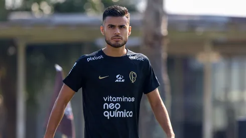 Fausto Vera jogador do Corinthians durante treino no Centro de Treinamento CT Joaquim Grava.
