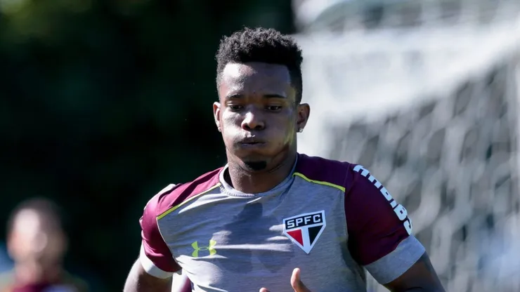 São Paulo dará última cartada por Thiago Mendes (Imagem: Marcello Zambrana/AGIF)