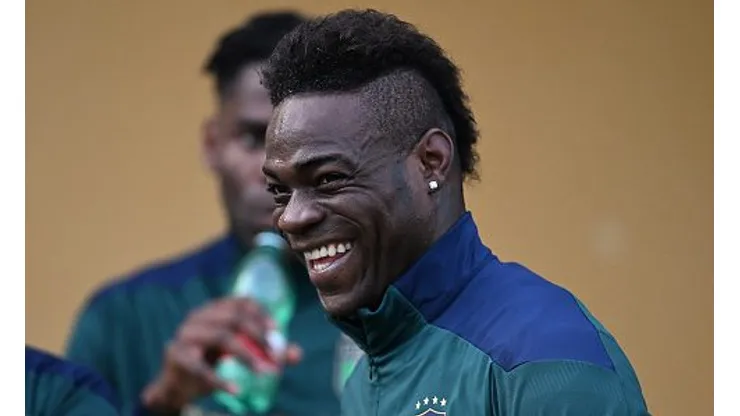 Balotelli atuando pela Seleção Italiana