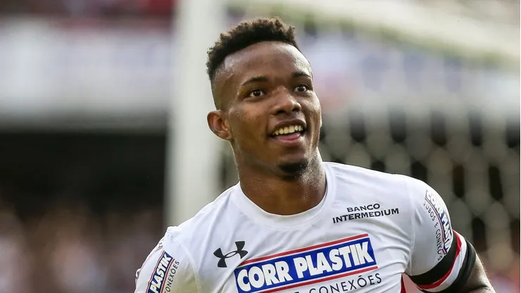 Thiago Mendes interessa ao São Paulo
