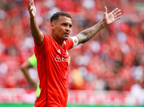 Notícia sobre Alan Patrick 'explode' no Internacional