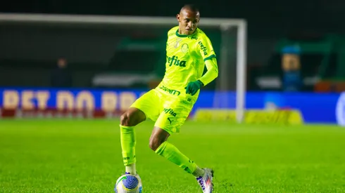 Alvo do Athletico, Jhon Jhon encaminha acerto com o Bragantino (Imagem: Luiz Erbes/AGIF)