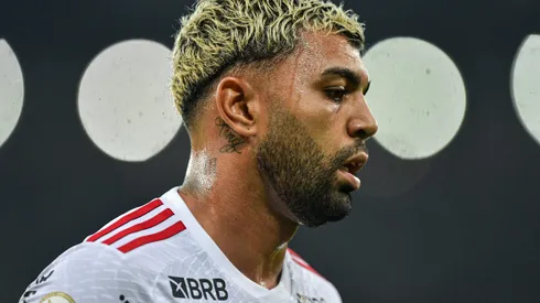 Gabigol durante confronto contra o Vasco no Brasileirão 2024.