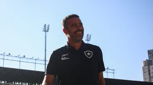 Artur Jorge tem novidade para a próxima partida – Foto: Leonardo Hübbe/AGIF