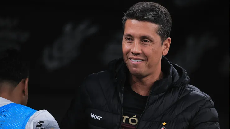 Thiago Carpini também conta com desfalques - Foto: Ettore Chiereguini/AGIF
