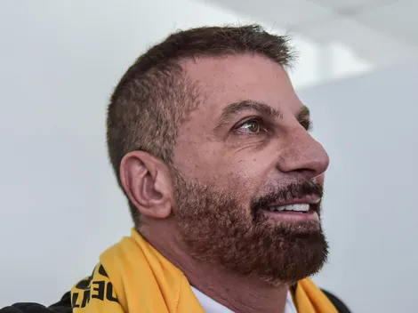 Pedrinho assina com defensor até 2028 no Vasco