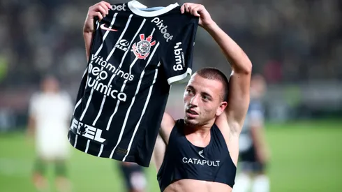 Ryan durante confronto contra o Universitario na Copa Sul-Americana 2023.