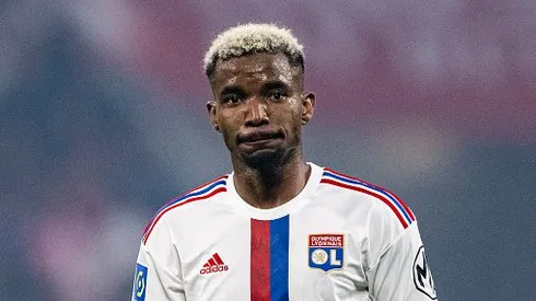 Thiago Mendes atuando no Lyon em 2023