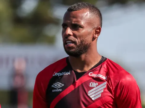 Athletico-PR encaminha venda de Alex Santana para o Corinthians