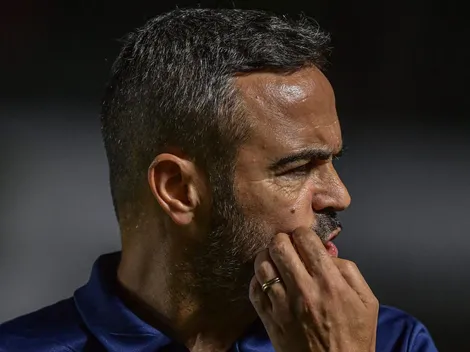 Artur Jorge confirma defensor como titular no Botafogo