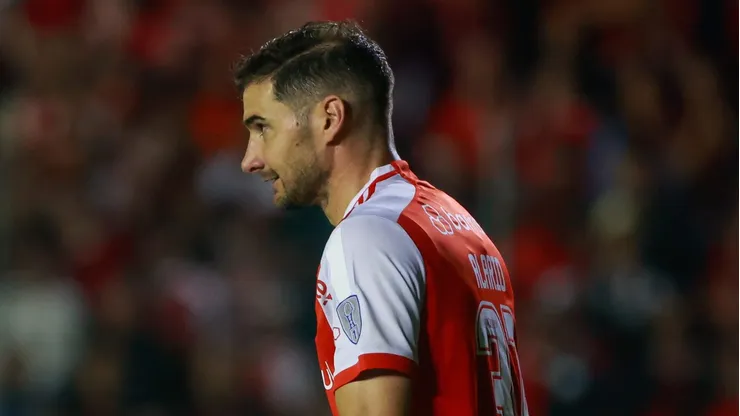 Lucas Alario jogando pelo Internacional