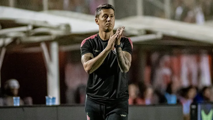 Vitória pode perder lateral para clube europeu (Imagem: Dovulgação/Vitória)