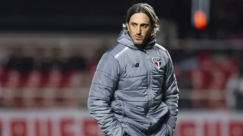 Zubeldia tecnico do Sao Paulo durante partida contra o Vitoria pelo campeonato Brasileiro A 2024. Foto: Anderson Romao/AGIF