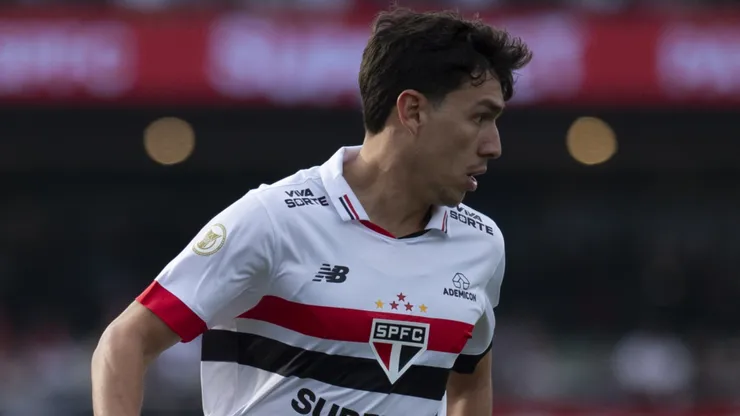 João Moreira jogador do São Paulo durante partida contra o Atlético-GO no estádio Morumbi pelo campeonato Brasileiro A 2024. Foto: Anderson Romão/AGIF