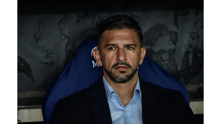 Emiliano Díaz durante sua passagem pelo Vasco em partida contra o Flamengo no Campeonato Carioca de 2024.