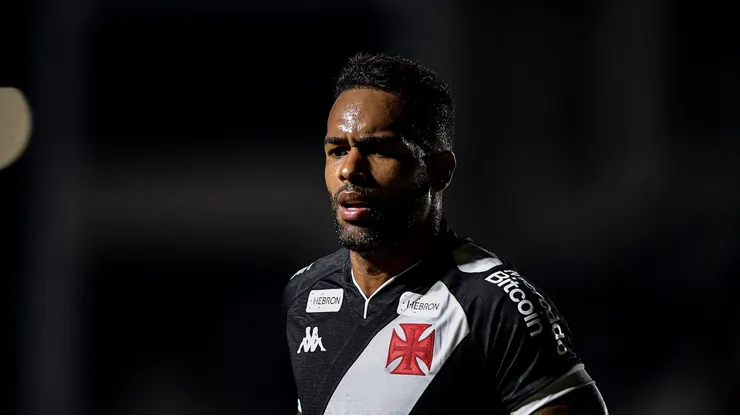 Alex Teixeira atuando pelo Vasco