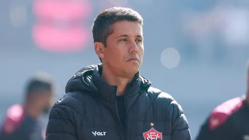 Thiago Carpini pode ter problemas para montar a equipe – Foto: Luiz Erbes/AGIF
